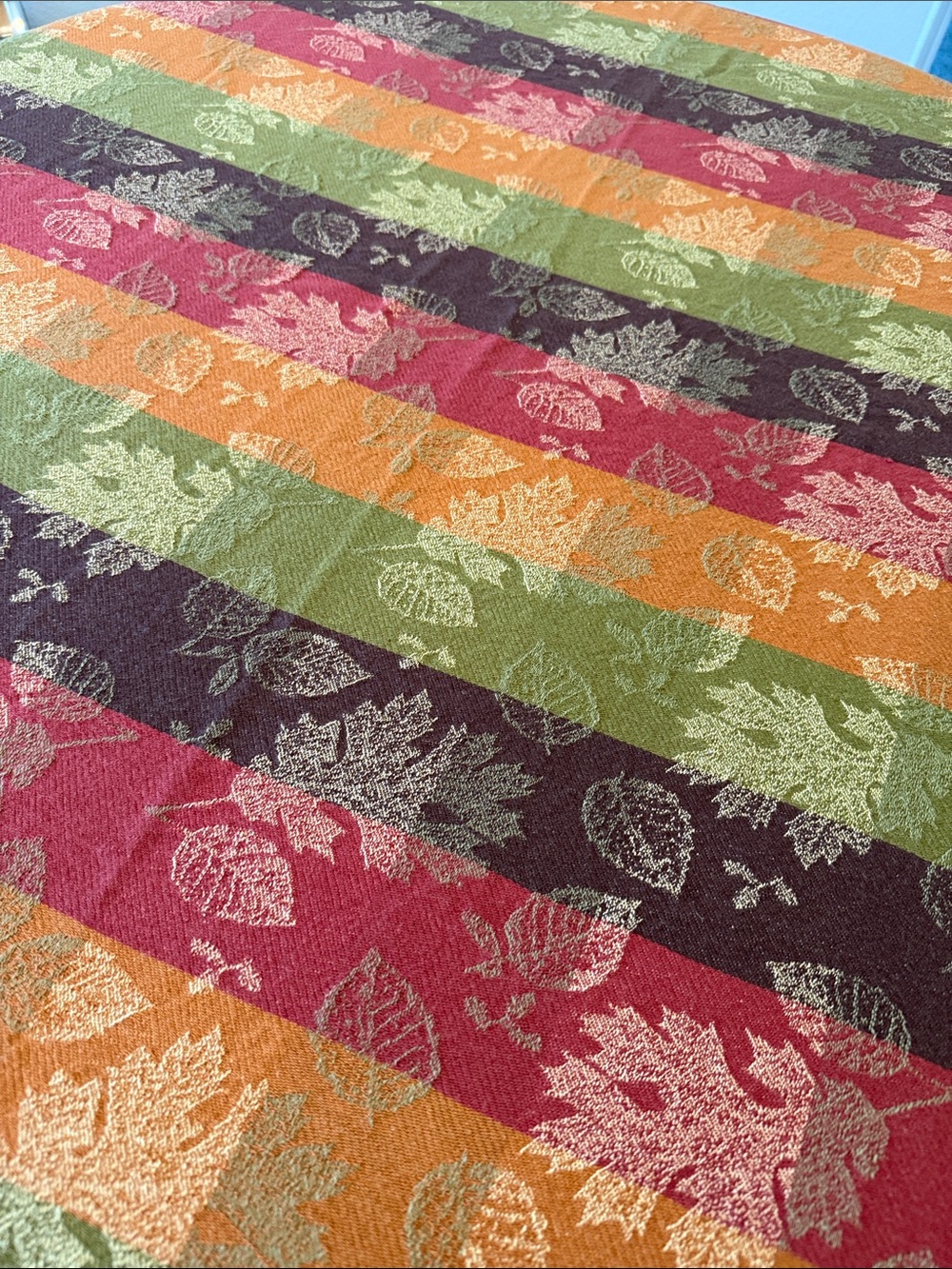 Sonoma Life & Style 100% Cotton Autumn Colors w/Leaves 58”x74” Tablecloth